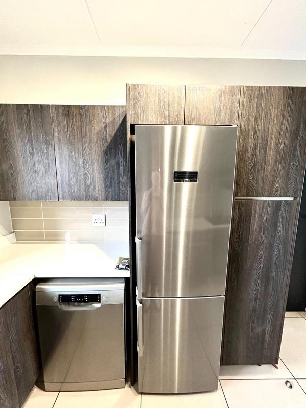 2 Bedroom Property for Sale in Somerset West Western Cape